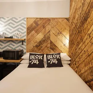 Hotel Blok-74, Hove